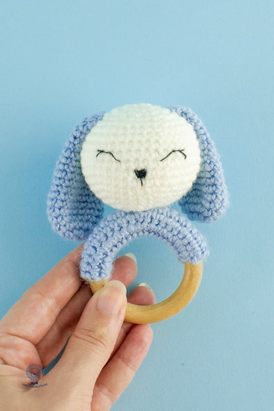 Yarnplaza Rattle Ring with Cat Crochet Kit 