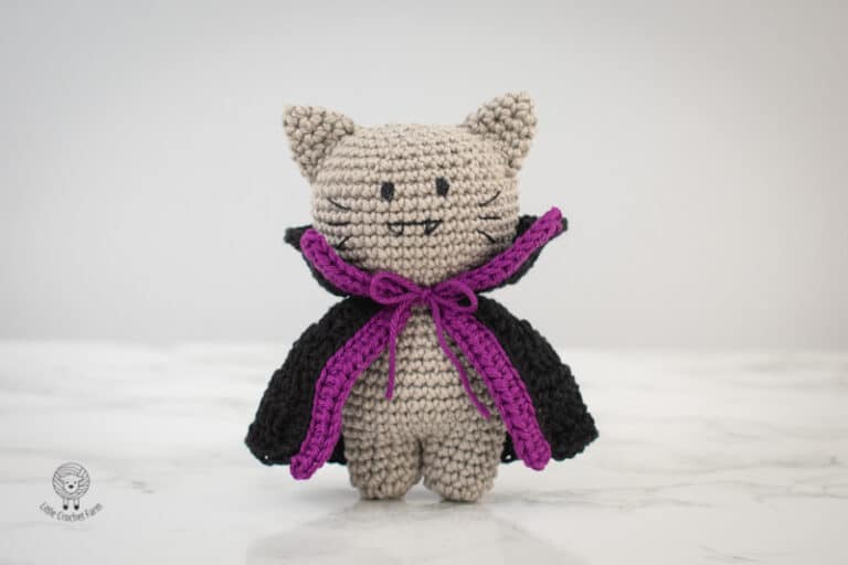 Cat Dracula amigurumi free pattern