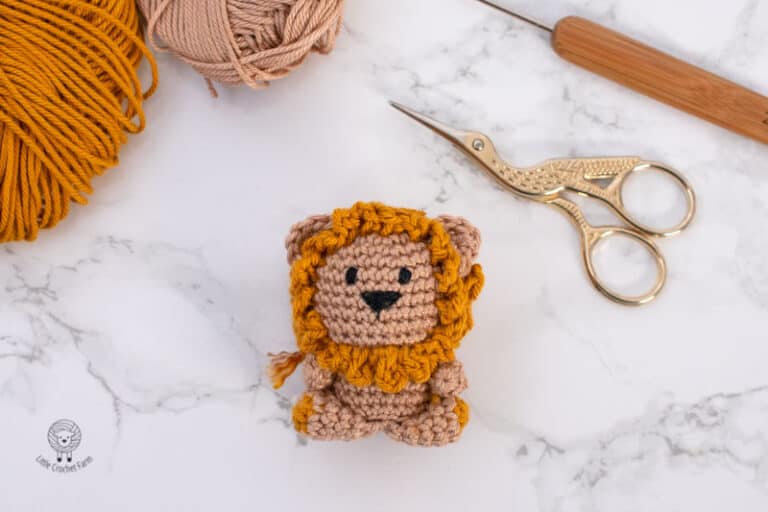 Little lion amigurumi