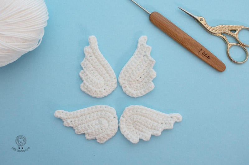 Easy crochet Wings applique free pattern