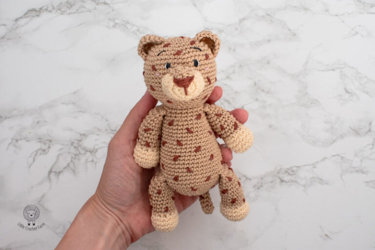 Crochet Leopard free amigurumi pattern