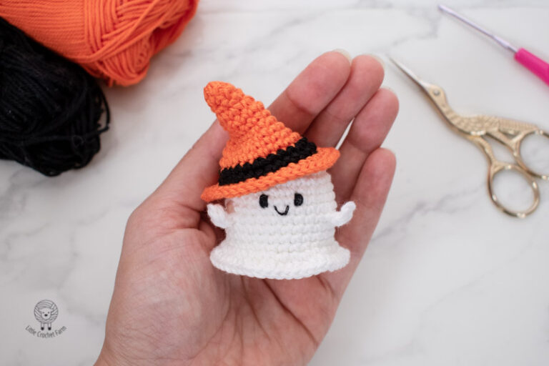 Crochet Mini Ghost free pattern