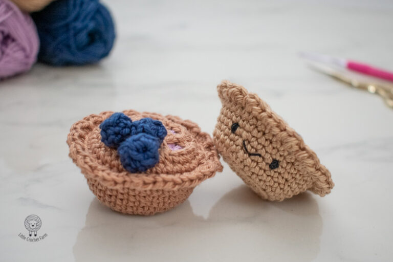 No-sew Blueberry Pie amigurumi free pattern