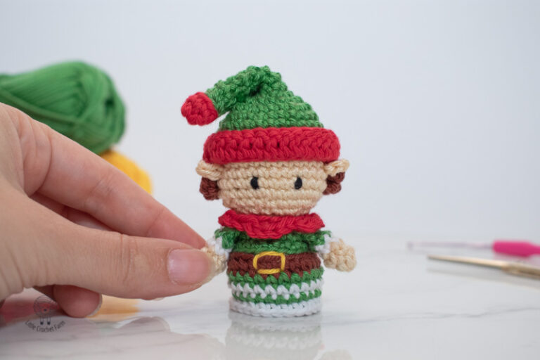 Crochet Mini Elf Christmas ornament free pattern