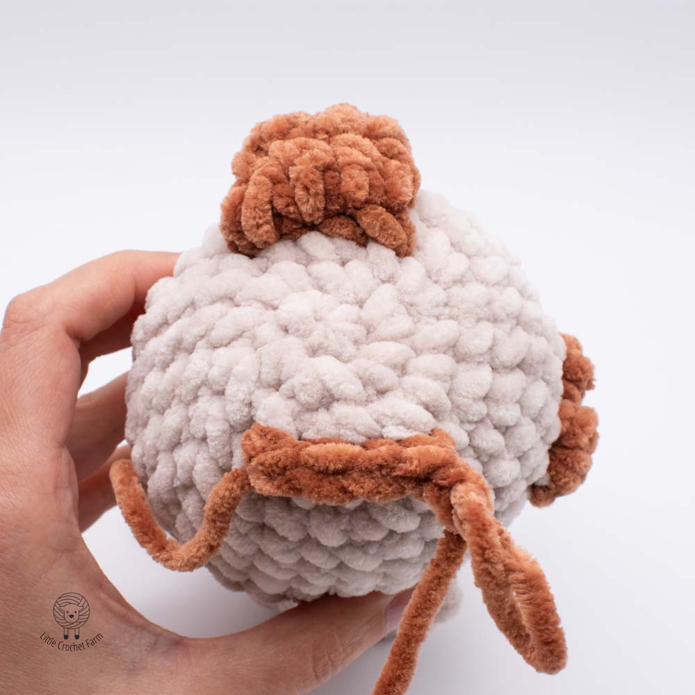 No-sew crochet Puppy Pug photo tutorial pattern instructions
