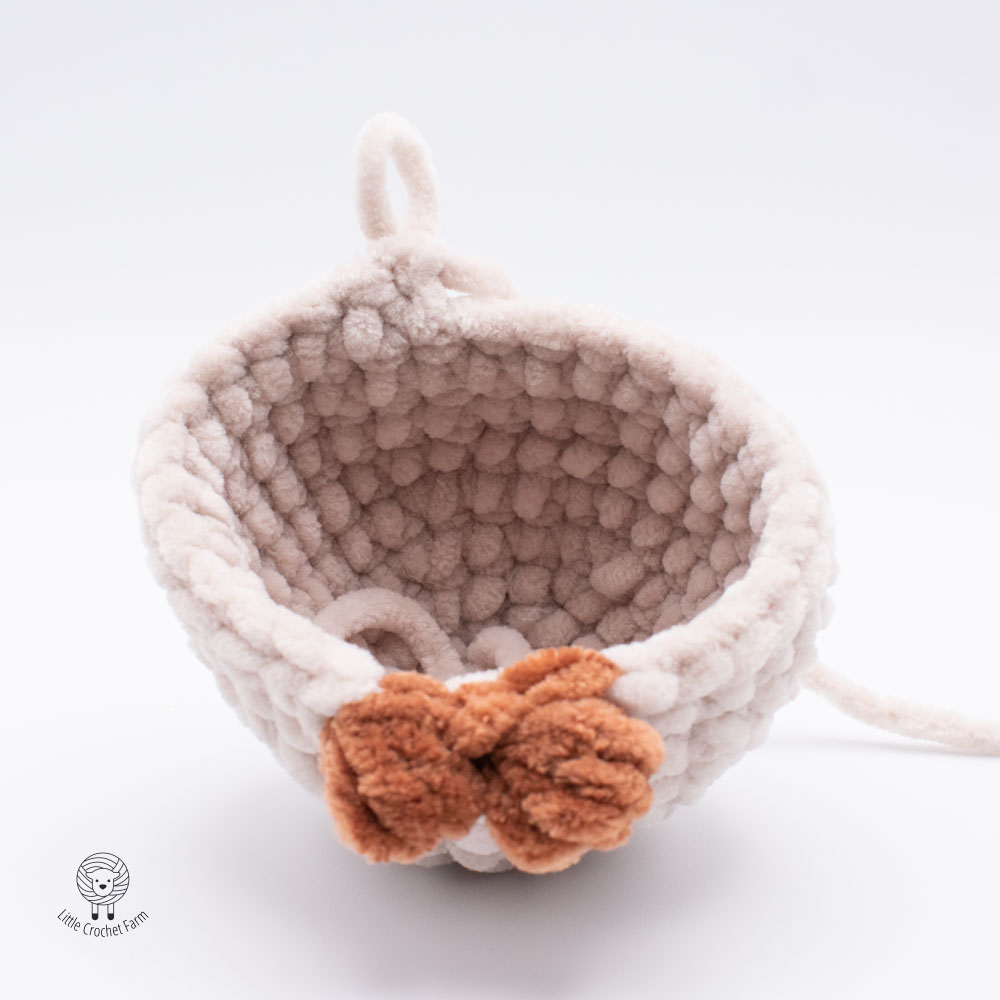 No-sew crochet Puppy Pug photo tutorial pattern instructions