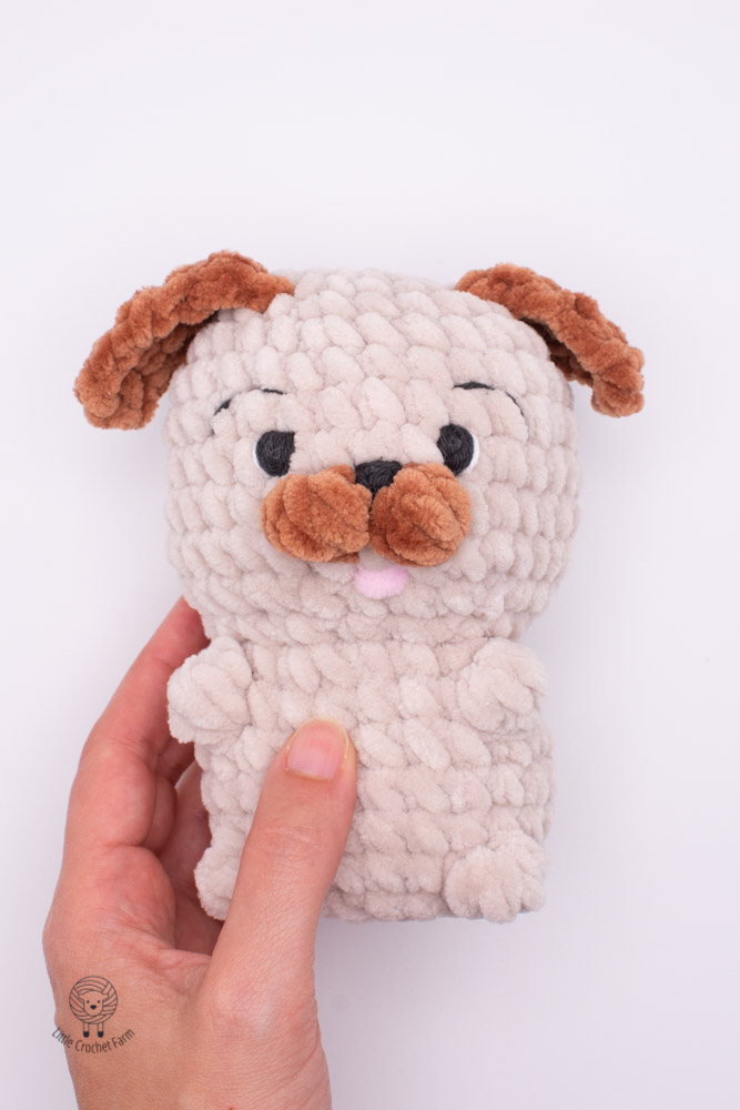 No-sew crochet Puppy Pug free pattern