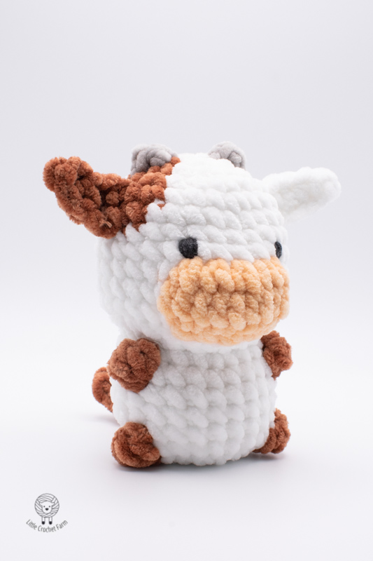 no-sew crochet cow