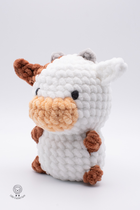 no-sew crochet cow